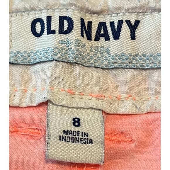 OLD NAVY MID-RISE, CUFFED SHORTS, WOMENS, 8 REG., PEACH, BUTTON & ZIP CLOSURE - Picture 10 of 12